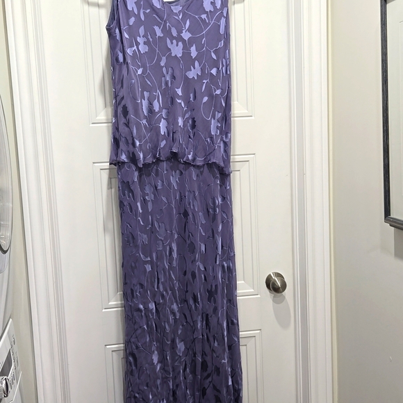 Formal Dress - Picture 1 of 7